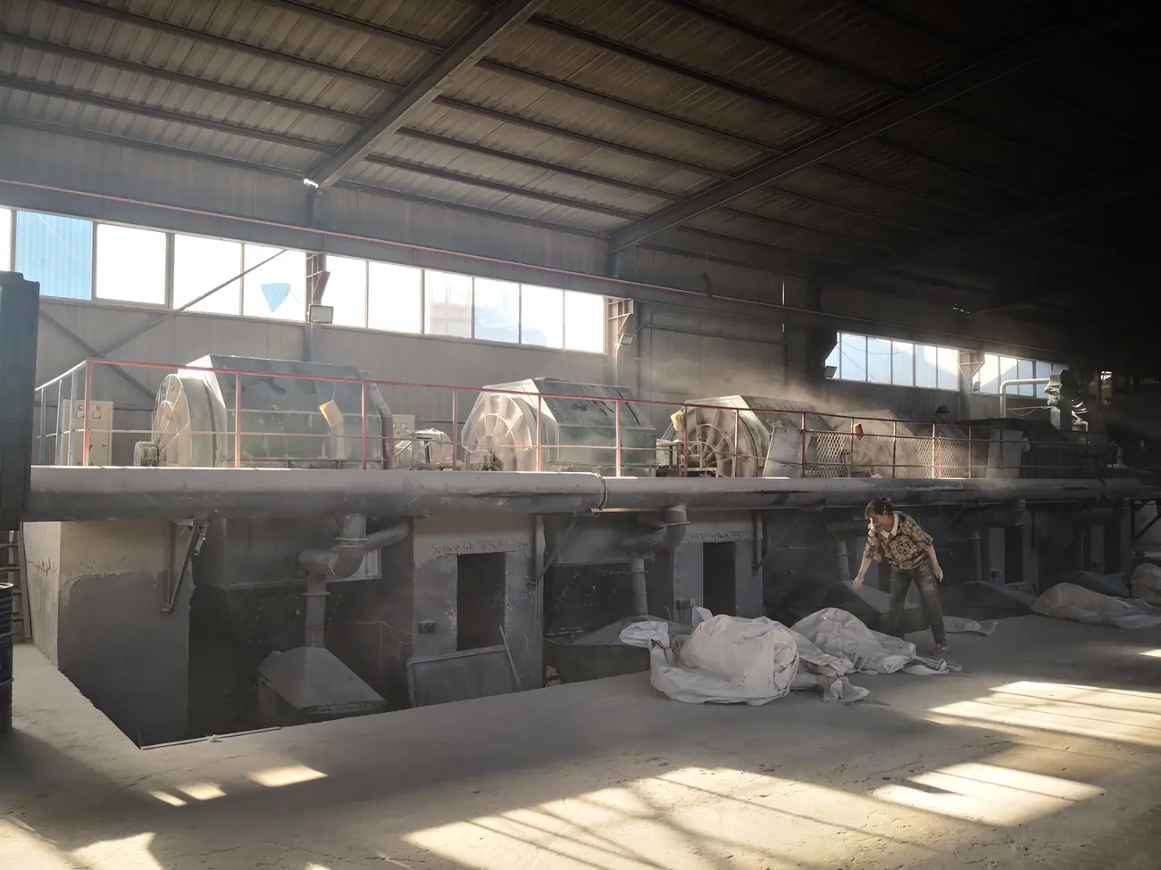 Ball mill in the white fused alumina line